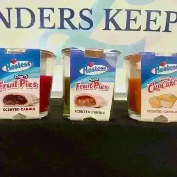 Hostess scented candles. Set of three, Cherry Fruit pie, Orange CupCakes, Apple - Picture 3 of 3